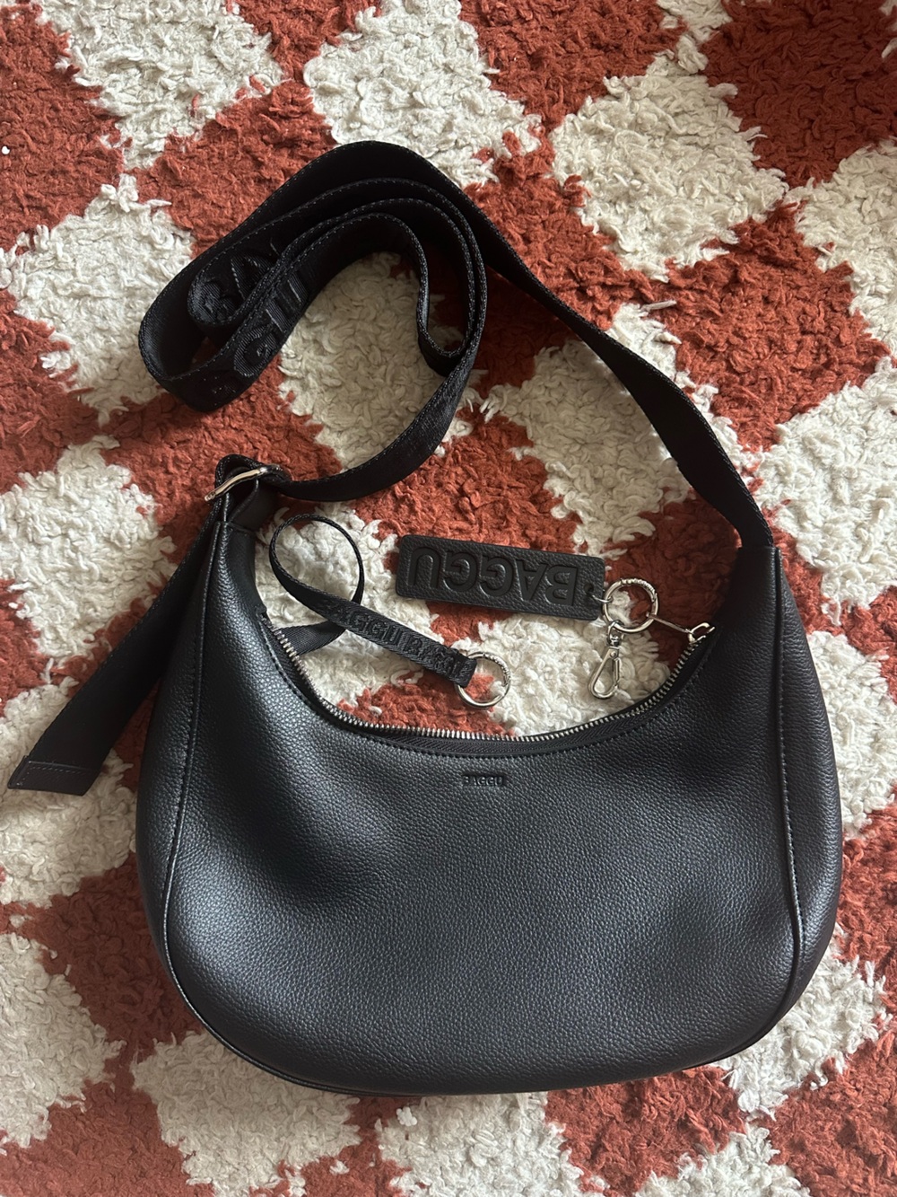 BAGGU Black Pebbled Leather small crescent